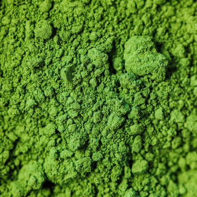 Cận cảnh bột matcha xanh tươi.