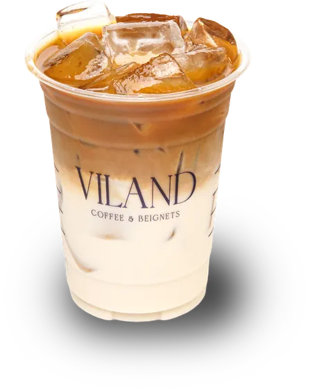 Latte đá trong ly ViLand, cà phê rót trên sữa.